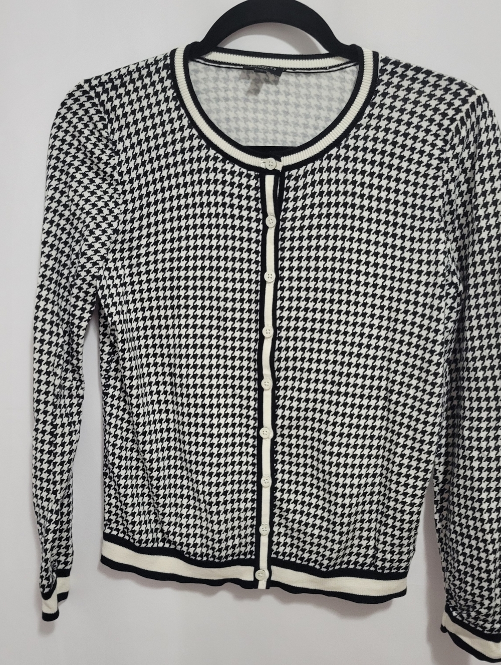 Women's Talbots Petites Black & White Houndstooth Button-Front Sweater, Size MP